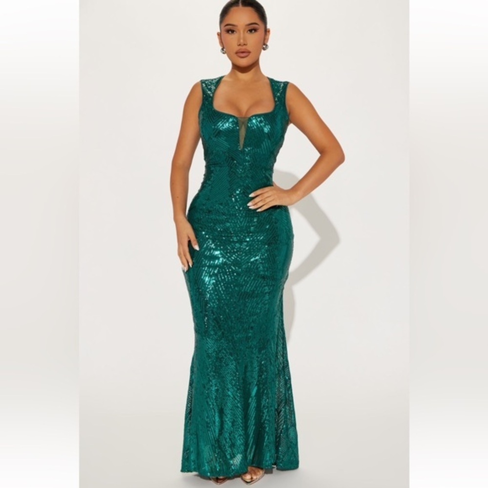 Blashe Women's Emerald Green Sequin Maxi Dress - Elegant Evening Look size S